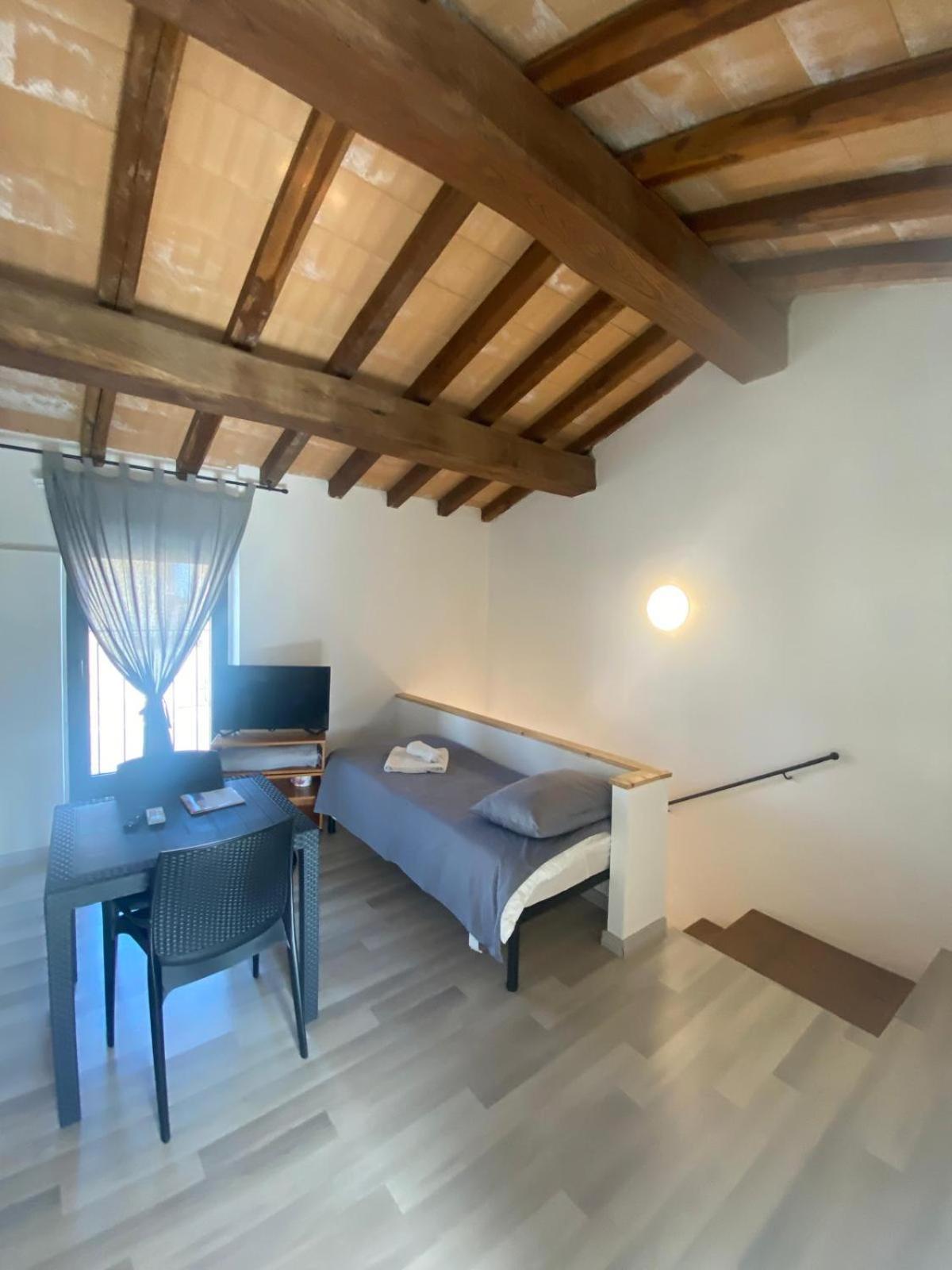 Velia'S Home Casa Vacanze B&B Castel Sant'Elia Extérieur photo